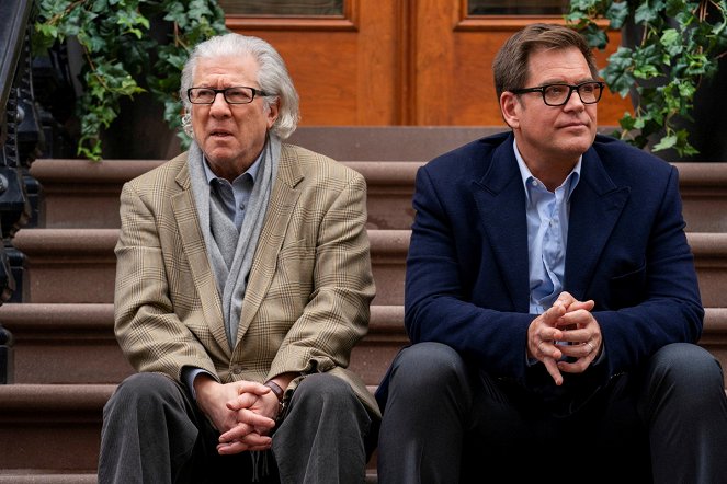 Bull - The Envelope, Please - Do filme - Peter Riegert, Michael Weatherly