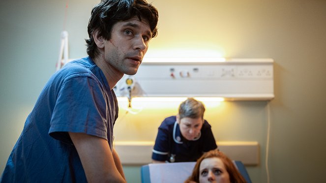 This Is Going to Hurt - Episode 1 - Photos - Ben Whishaw