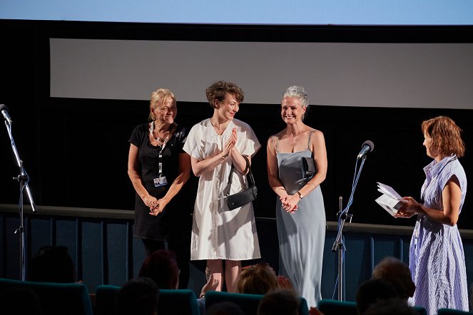 A pak přišla láska... - Evenementen - Karlovy Vary International Film Festival Premiere Screening on July 2 and July 3, 2022