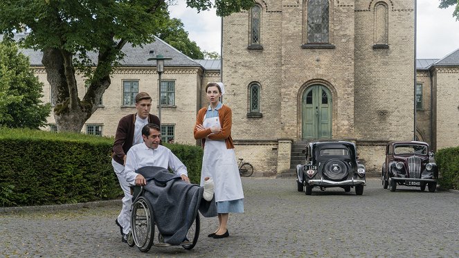 New Nurses - Season 3 - Ahnenforschung - Filmfotos
