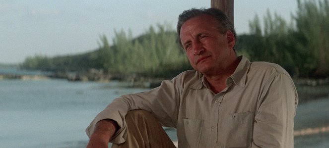 The Day of the Dolphin - Do filme - George C. Scott