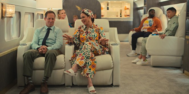 Lóvé - Season 1 - Bienvenidos Miamiban - Filmfotók - Nat Faxon, Maya Rudolph, Ron Funches, Joel Kim Booster