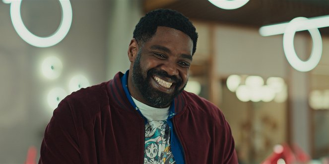 Reich! - French Connection - Filmfotos - Ron Funches
