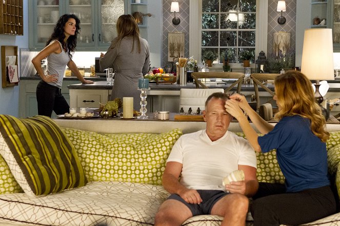 Rizzoli & Isles - Love the Way You Lie - Photos