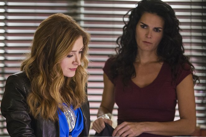 Rizzoli & Isles - We Are Family - Photos