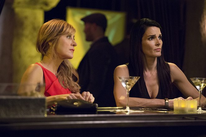 Rizzoli & Isles: Vraždy na pitevně - Falešná identita - Z filmu