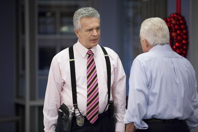 Major Crimes - Trial by Fire - Photos