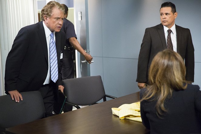 Major Crimes - Rules of Engagement - Photos