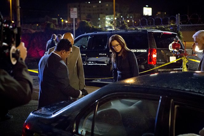Major Crimes - Out of Bounds - De filmagens - Mary McDonnell, G. W. Bailey