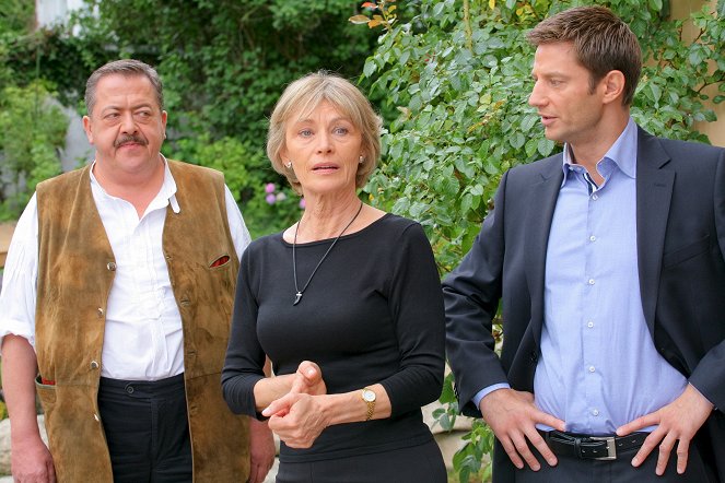 Die Rosenheim-Cops - Season 12 - Mörderische Rache - Photos - Joseph Hannesschläger, Ilona Grübel, Igor Jeftić