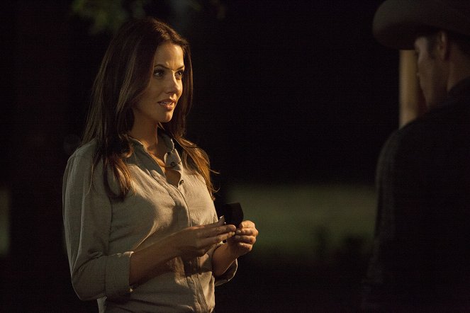 Dallas - Season 3 - The Return - Kuvat elokuvasta - Julie Gonzalo