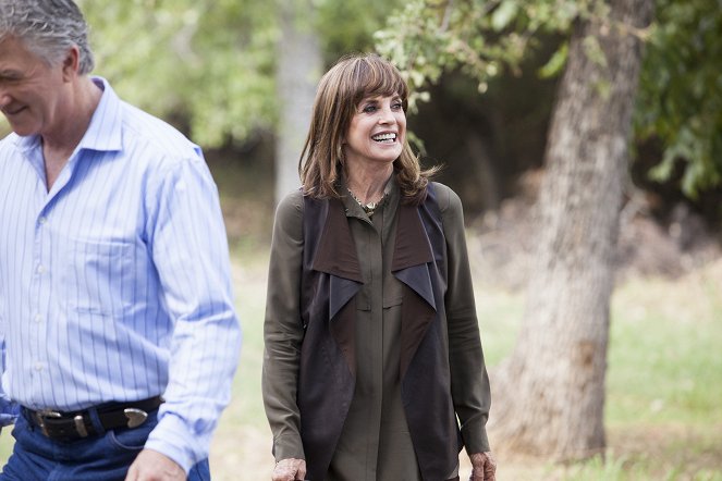 Dallas - The Return - Filmfotos - Linda Gray