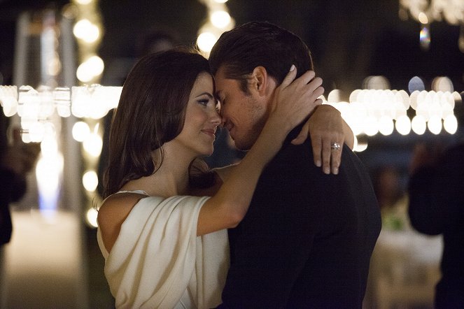 Dallas - Lifting the Veil - Photos - Julie Gonzalo, Josh Henderson