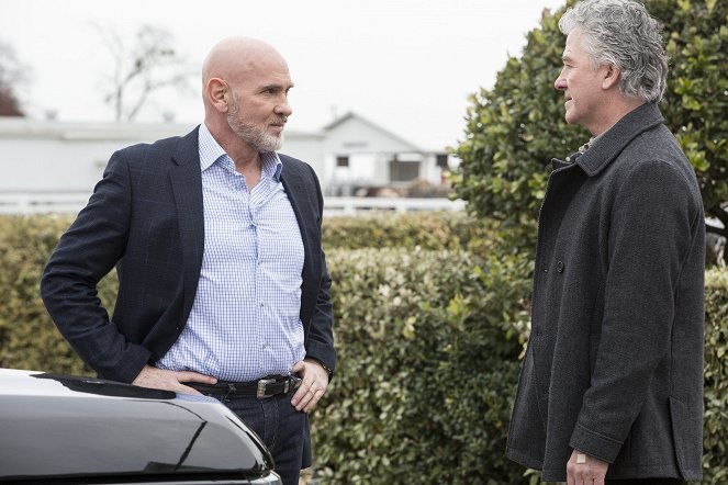 Dallas - Retournement de situation - Film - Mitch Pileggi, Patrick Duffy