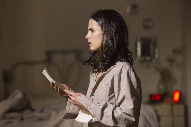 Dallas - Dead Reckoning - Photos - Jordana Brewster