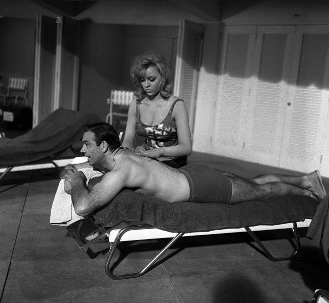 Goldfinger - Film - Sean Connery, Margaret Nolan