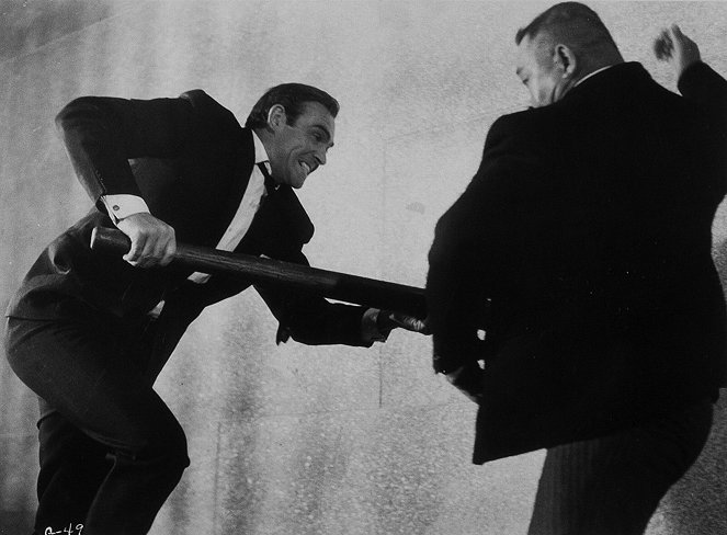 007 ja Kultasormi - Kuvat elokuvasta - Sean Connery, Harold Sakata