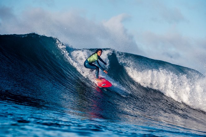 Surviving Summer – Surffikesä - Jäämässä - Kuvat elokuvasta