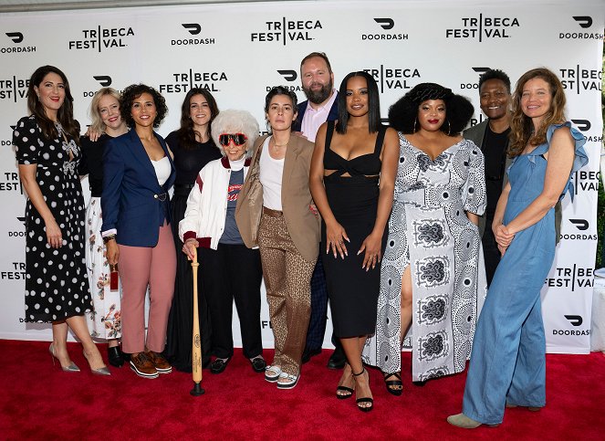 Ich własna liga - Season 1 - Z imprez - Premiere of "A League Of Their Own" during the 2022 Tribeca Festival at SVA Theater on June 13, 2022 in New York City