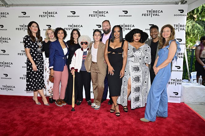 A League of Their Own - Season 1 - Veranstaltungen - Premiere of "A League Of Their Own" during the 2022 Tribeca Festival at SVA Theater on June 13, 2022 in New York City
