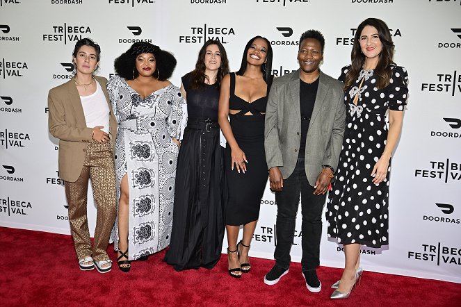 A League of Their Own - Season 1 - Veranstaltungen - Premiere of "A League Of Their Own" during the 2022 Tribeca Festival at SVA Theater on June 13, 2022 in New York City