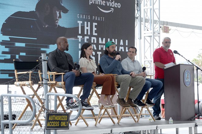 The Terminal List - De eventos - The Cast of Prime Video's "The Terminal List" attend LA Fleet Week at The Port of Los Angeles on May 27, 2022 in San Pedro, California - LaMonica Garrett, Tyner Rushing, Kenny Sheard