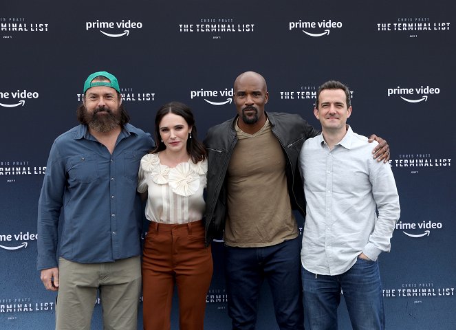The Terminal List - Tapahtumista - The Cast of Prime Video's "The Terminal List" attend LA Fleet Week at The Port of Los Angeles on May 27, 2022 in San Pedro, California - Kenny Sheard, Tyner Rushing, LaMonica Garrett