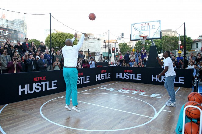 Životní trefa - Z akcí - Netflix World Premiere of "Hustle" at Baltaire on June 01, 2022 in Los Angeles, California - Lethal Shooter