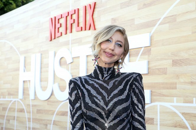 Mindent egy lapra - Rendezvények - Netflix World Premiere of "Hustle" at Baltaire on June 01, 2022 in Los Angeles, California - Heidi Gardner