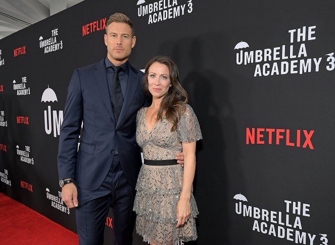 Umbrella Academy - Season 3 - Événements - Umbrella Academy S3 Netflix Screening at The London West Hollywood at Beverly Hills on June 17, 2022 in West Hollywood, California