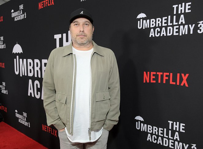 The Umbrella Academy - Season 3 - Eventos - Umbrella Academy S3 Netflix Screening at The London West Hollywood at Beverly Hills on June 17, 2022 in West Hollywood, California