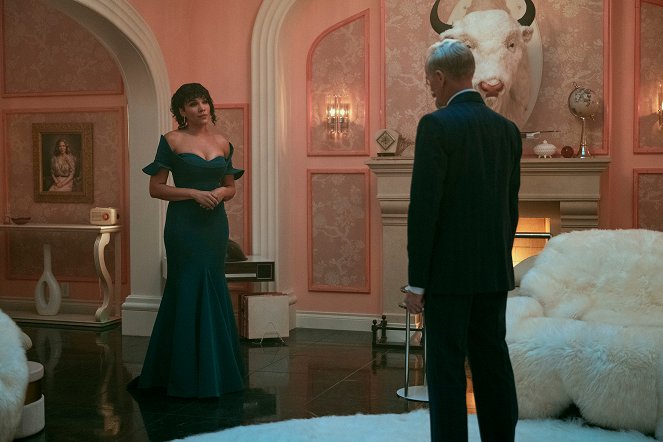 The Umbrella Academy - Wedding at the End of the World - Photos - Emmy Raver-Lampman