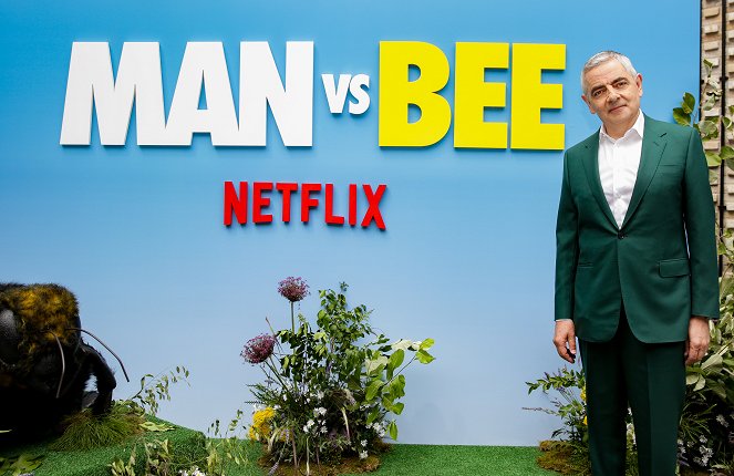 Man vs. Bee - Tapahtumista - Man vs Bee London Premiere at The Everyman Cinema on June 19, 2022 in London, England - Rowan Atkinson