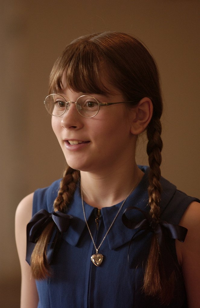 Molly: An American Girl on the Home Front - Film - Maya Ritter