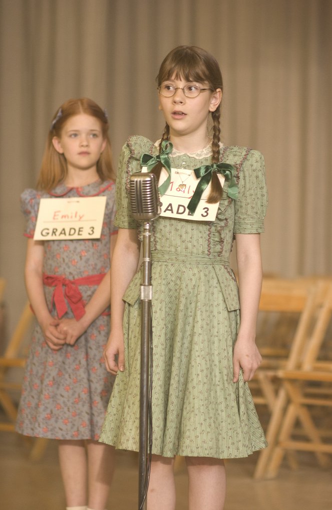 Molly: An American Girl on the Home Front - Filmfotos - Maya Ritter