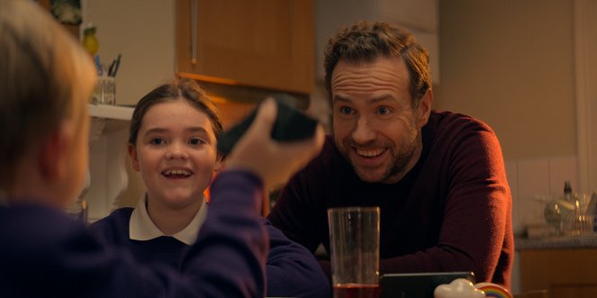 Trying - Season 3 - The Circle - Photos - Eden Togwell, Rafe Spall
