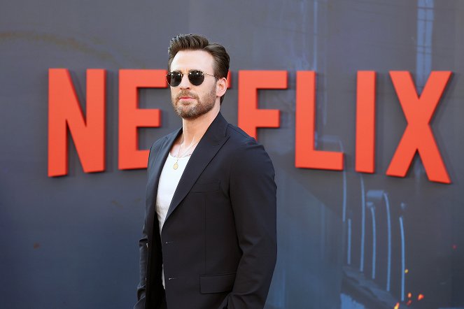 The Gray Man - Tapahtumista - Netflix's "The Gray Man" Los Angeles Premiere at TCL Chinese Theatre on July 13, 2022 in Hollywood, California - Chris Evans