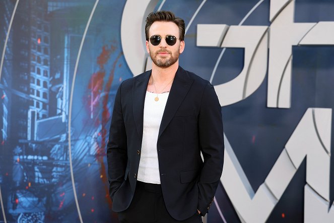 The Gray Man - Z akcí - Netflix's "The Gray Man" Los Angeles Premiere at TCL Chinese Theatre on July 13, 2022 in Hollywood, California - Chris Evans