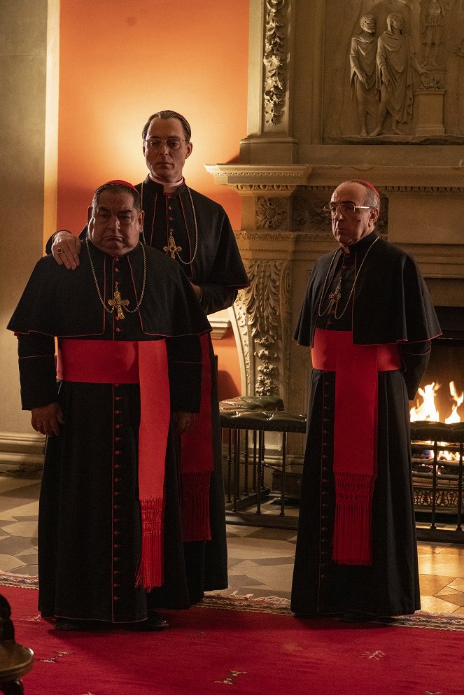 The New Pope - Episode 3 - Filmfotos - Maurizio Lombardi, Silvio Orlando