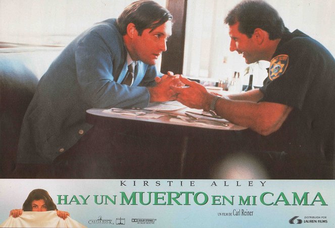 Hay un muerto en mi cama - Fotocromos - Bill Pullman, Ed O'Neill