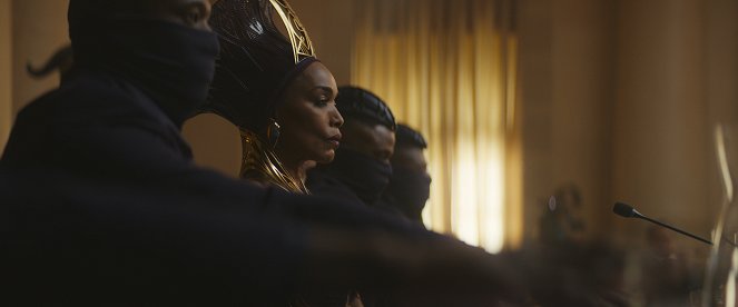 Black Panther: Wakanda Para Sempre - Do filme - Angela Bassett