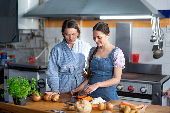 Mužketýři - Série 2 - Photos - Klára Melíšková, Leontýna Janků