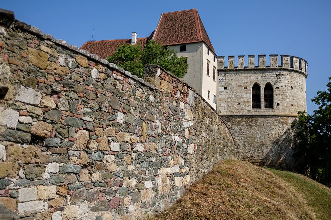 Heimatleuchten - Sanfte Hügel, stramme Hendl – Im Sulmtal-Sausal - Z filmu