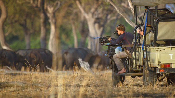 Epic Adventures with Bertie Gregory - Battle of the Beasts - Van film