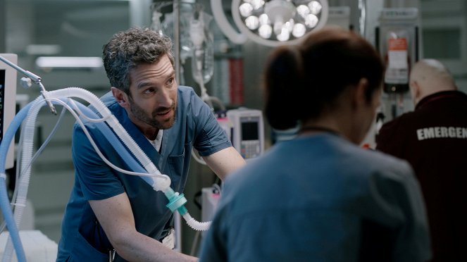 Transplant - Season 2 - Guardrail - Z filmu