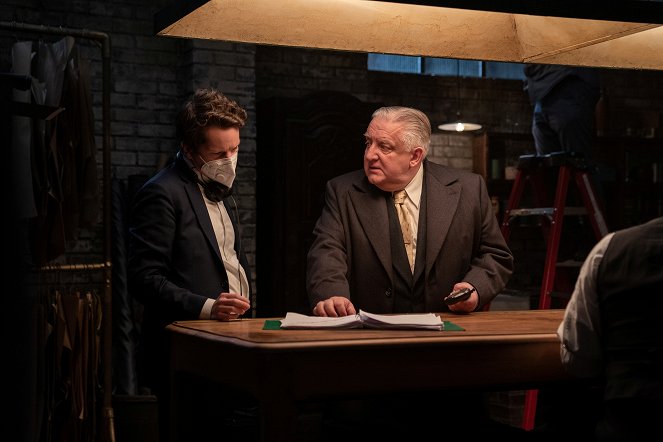 The Outfit - Making of - Graham Moore, Simon Russell Beale