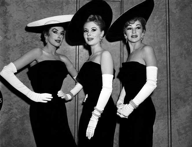 Las girls - Del rodaje - Kay Kendall, Mitzi Gaynor, Taina Elg