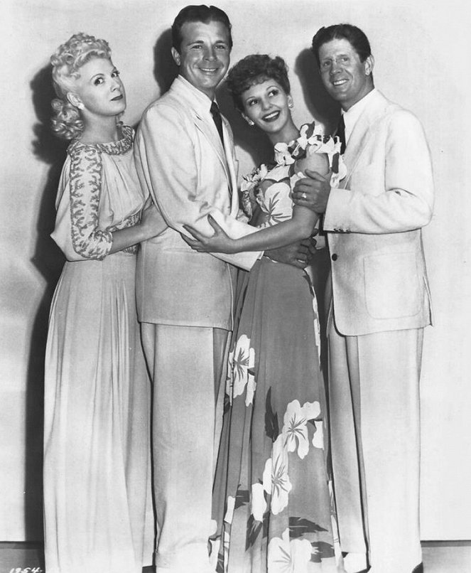 Happy Go Lucky - Promo - Betty Hutton, Dick Powell, Mary Martin, Rudy Vallee