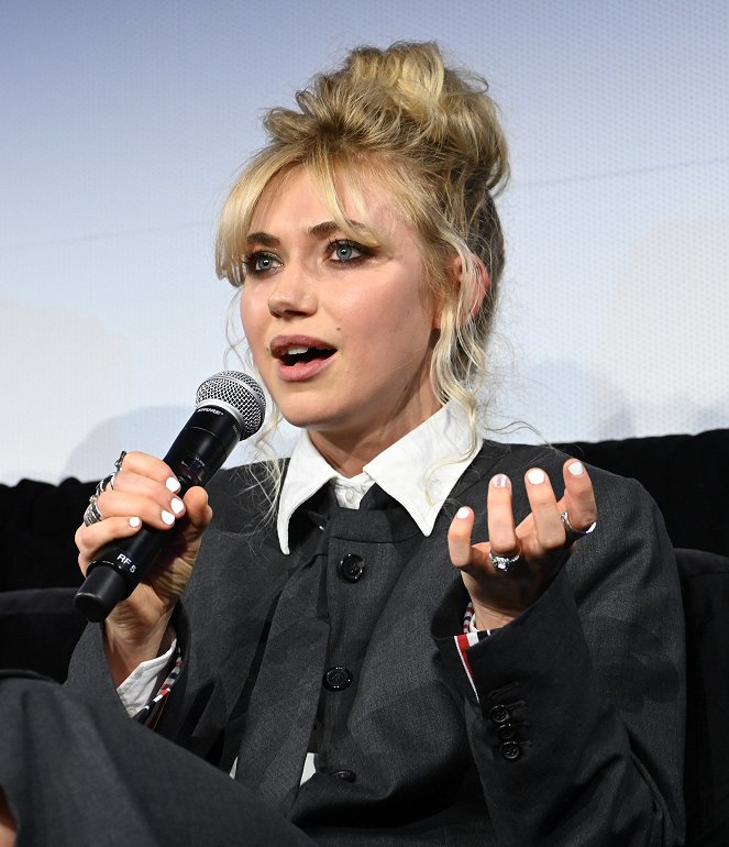 Za hranicí - Z akcií - The Prime Experience: "Outer Range" on May 15, 2022 in Beverly Hills, California - Imogen Poots