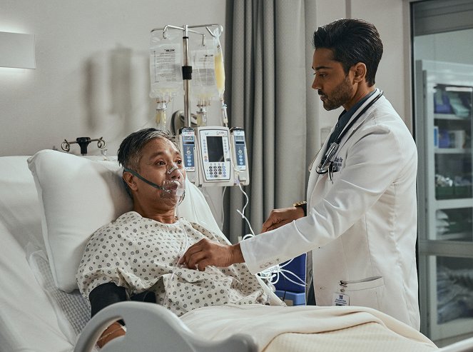 The Resident - In for a Penny - Van film - Manish Dayal
